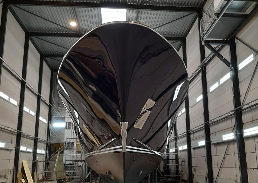 23 metre Mulder classic yacht refit repaint project